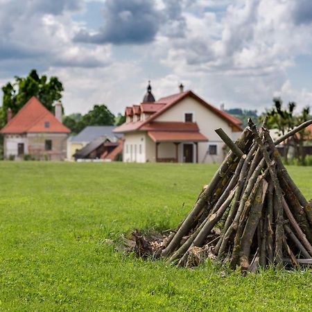 Villa Lypche Bešeňová Eksteriør billede