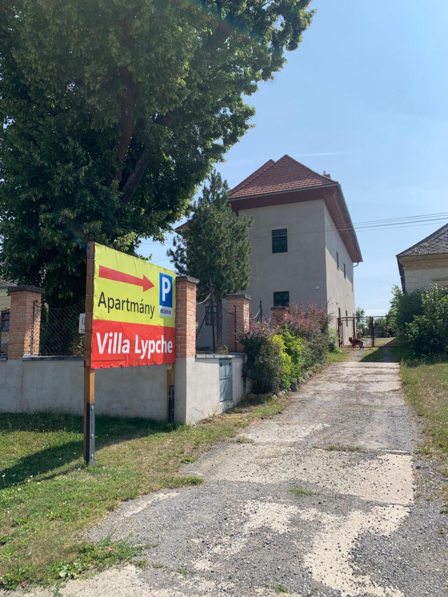 Villa Lypche Bešeňová Eksteriør billede