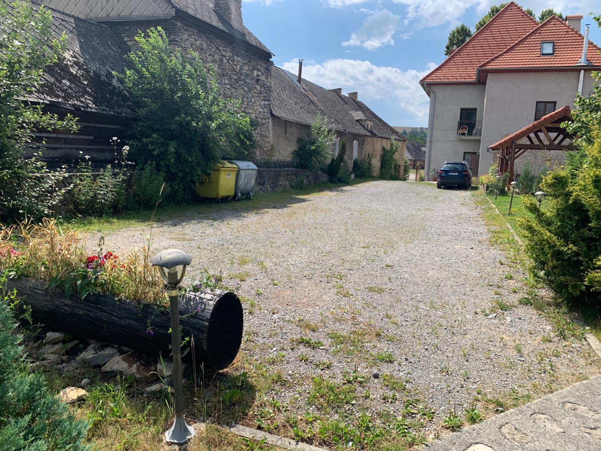Villa Lypche Bešeňová Eksteriør billede