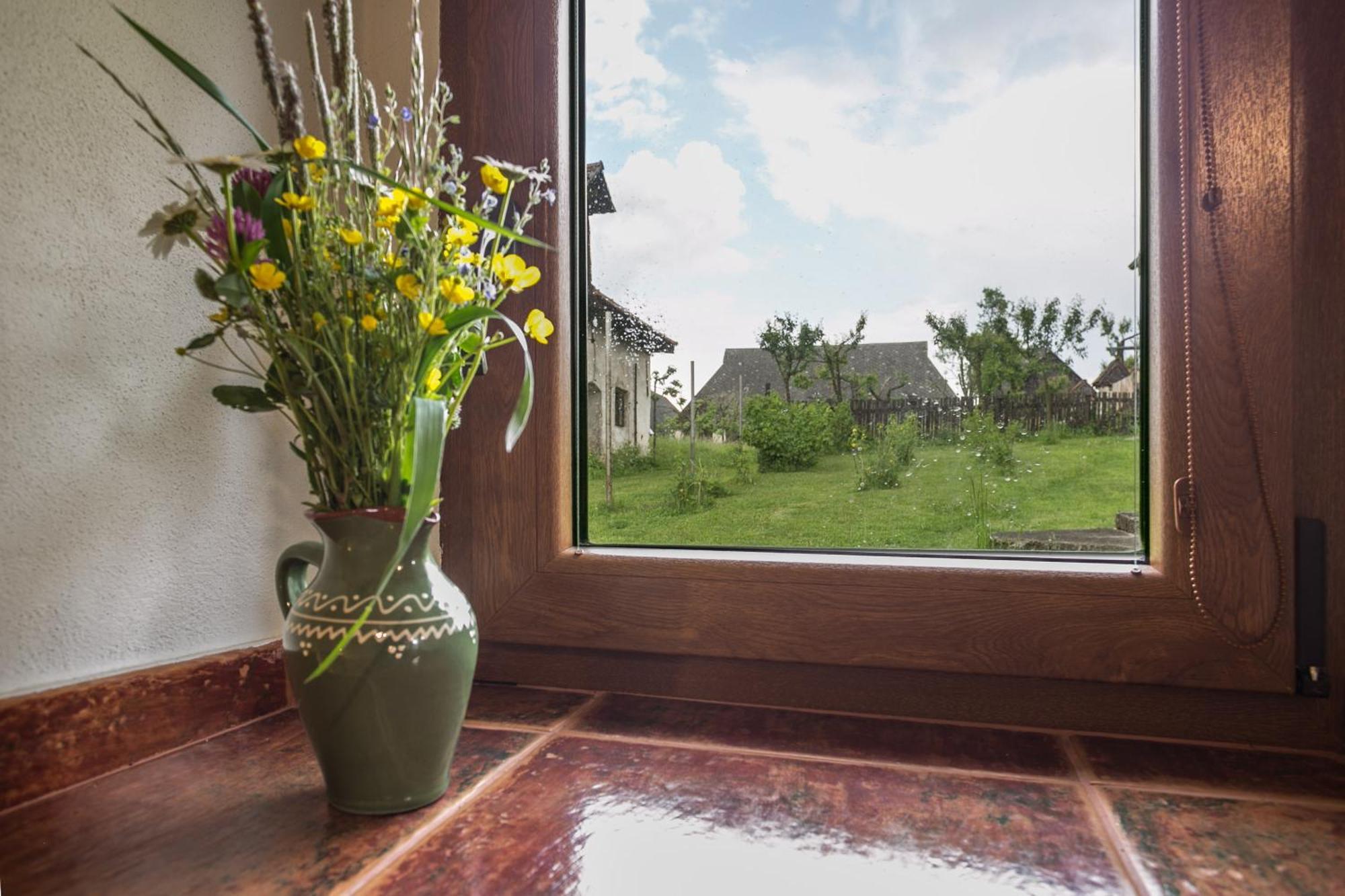Villa Lypche Bešeňová Eksteriør billede